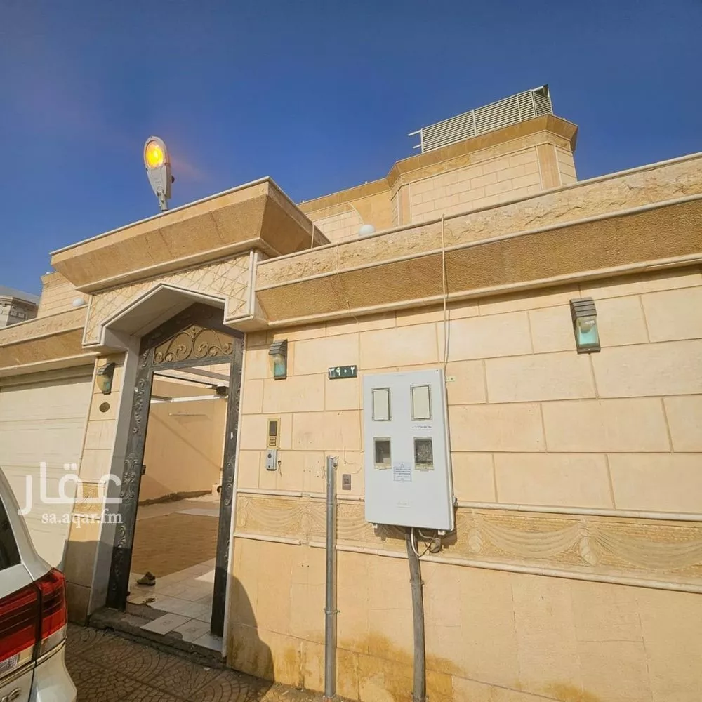 7 bedroom villa in Shathah, Madinah 4