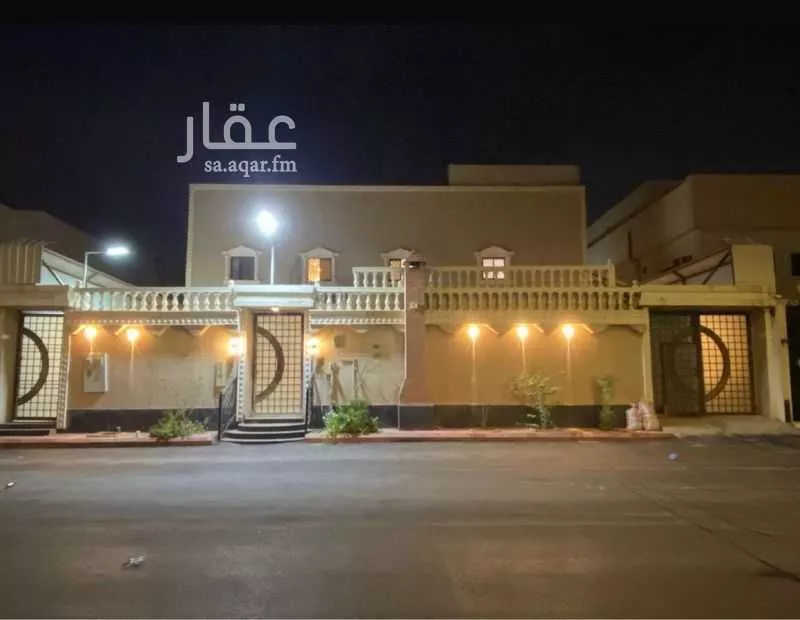 13 bedroom building in Ishbiliyah, Riyadh 11