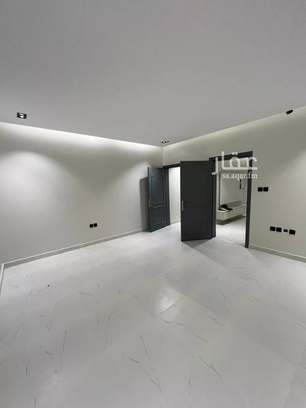 3 bedroom apartment in Dahiat King Fahd, Eastern Province 5