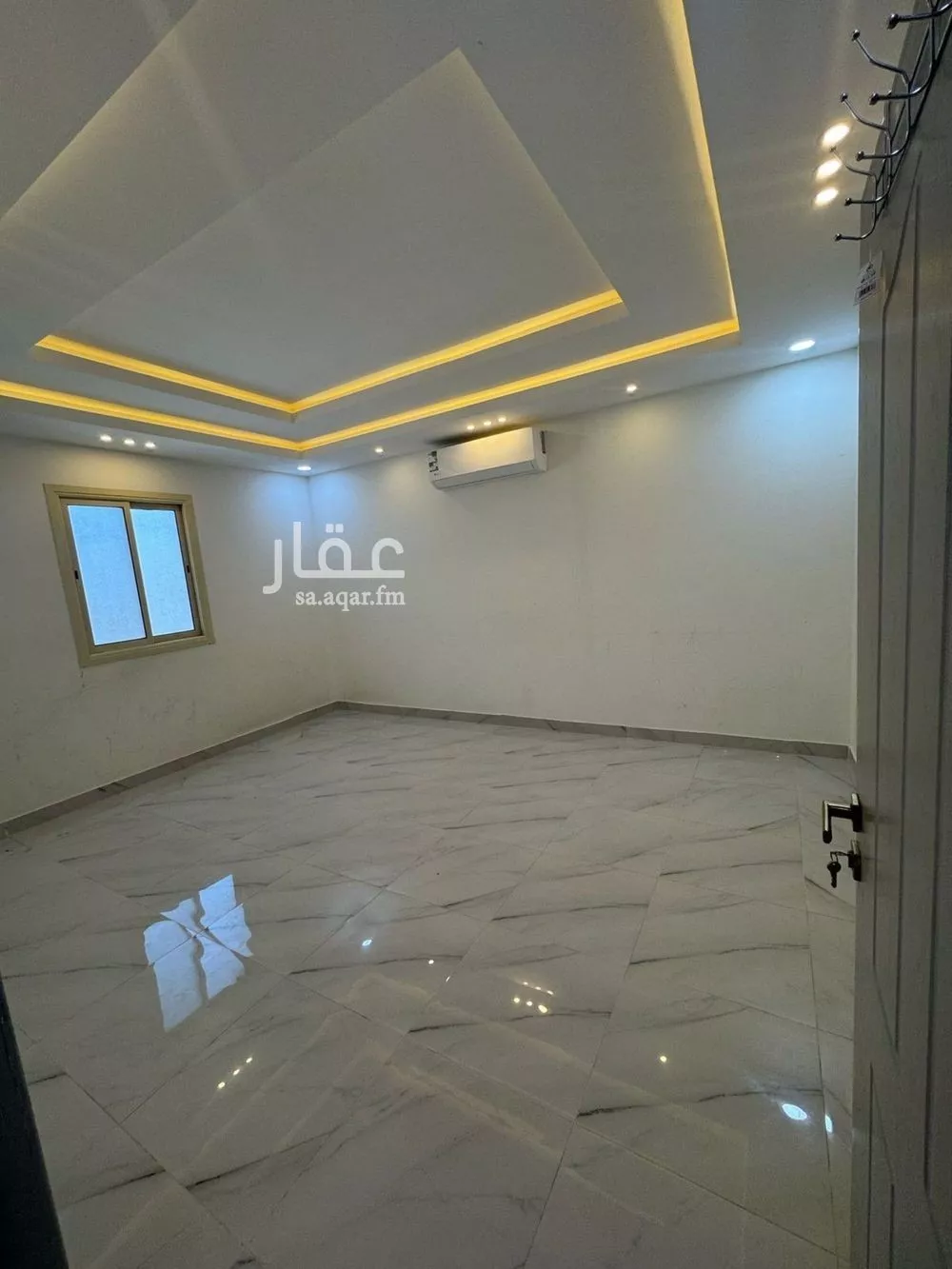 3 bedroom floor in Al Aridh 2