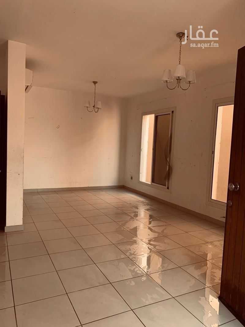6 bedroom villa in Al Khalidiyah Ash Shamaliyah, Eastern Province 8