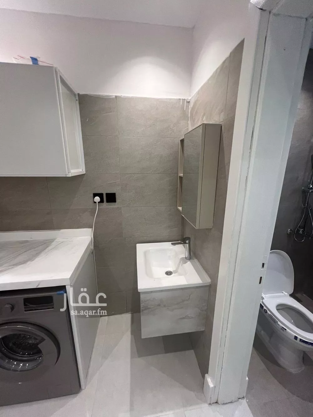 1 bedroom apartment in Dhahrat Laban 1