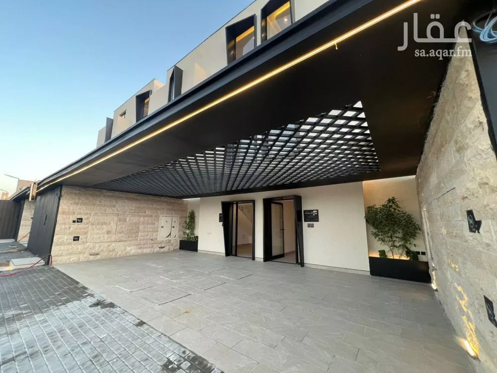 3 bedroom floor in Al Aridh 5