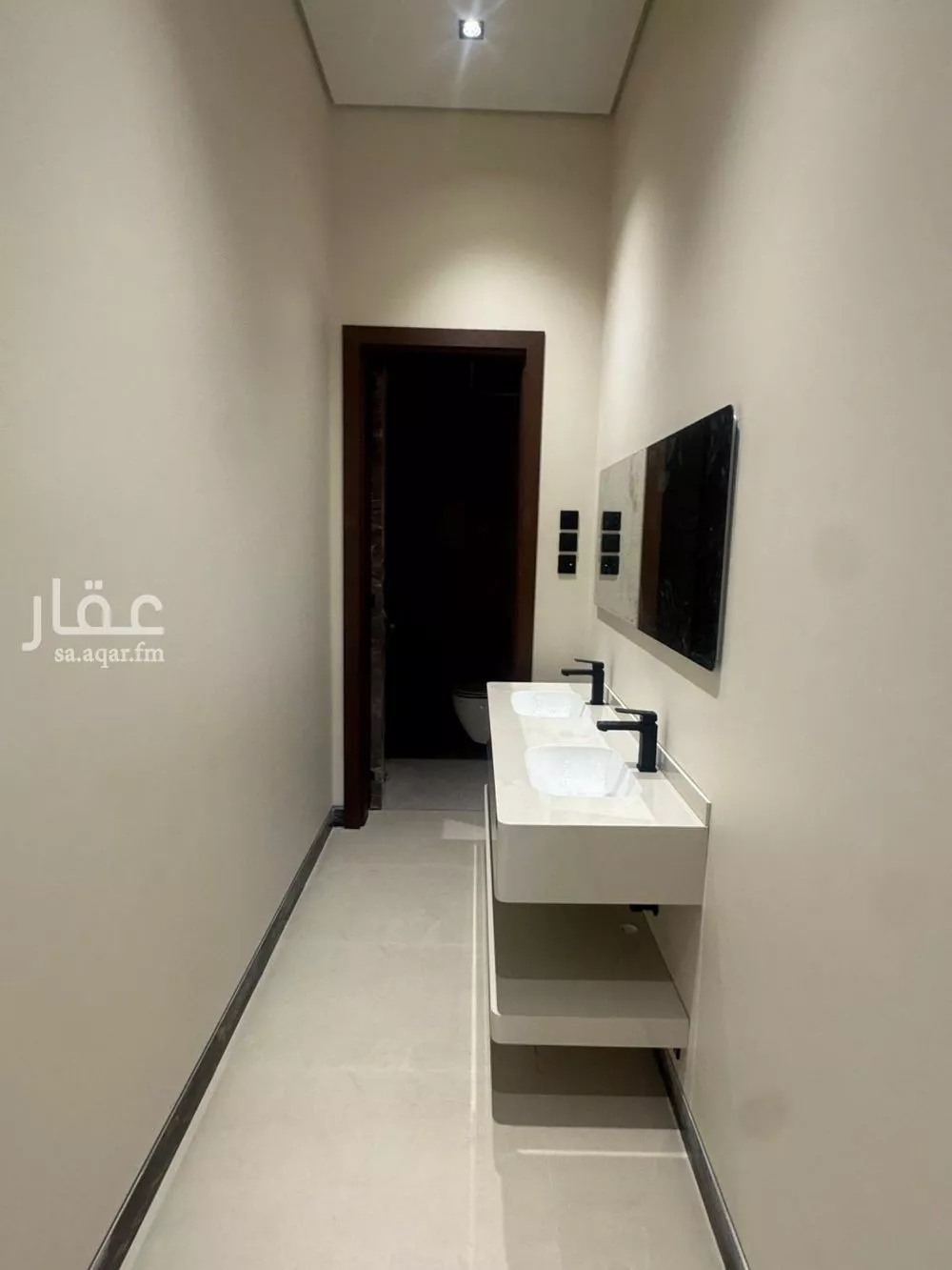 5 bedroom villa in Al Mahdiyyah 2