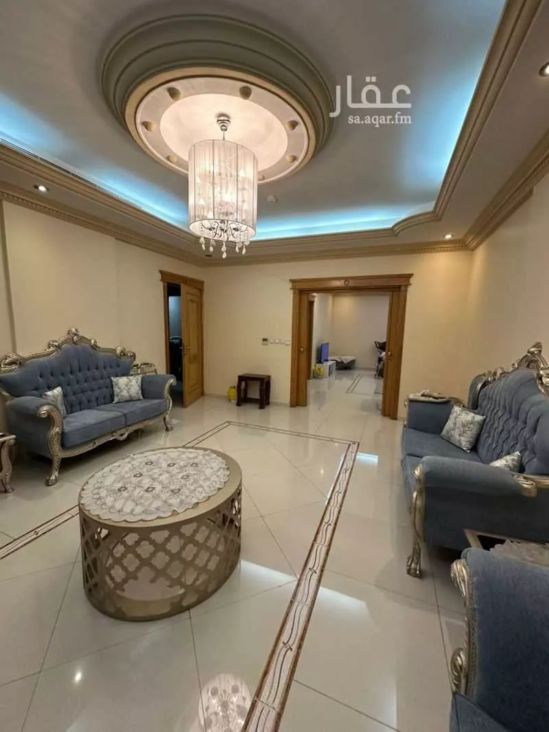 شقة 6 غرف في الحمراء 3