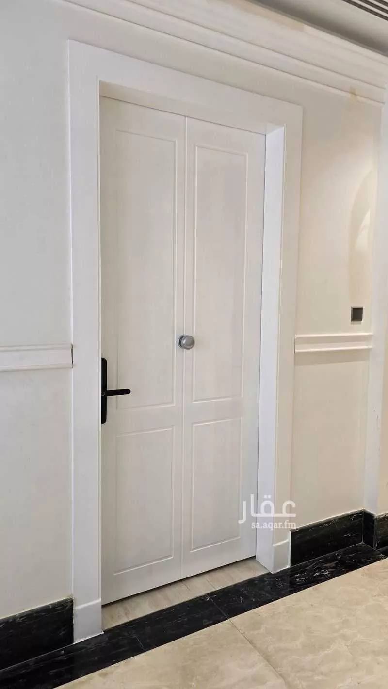 شقة 1 غرف في الملقا 4