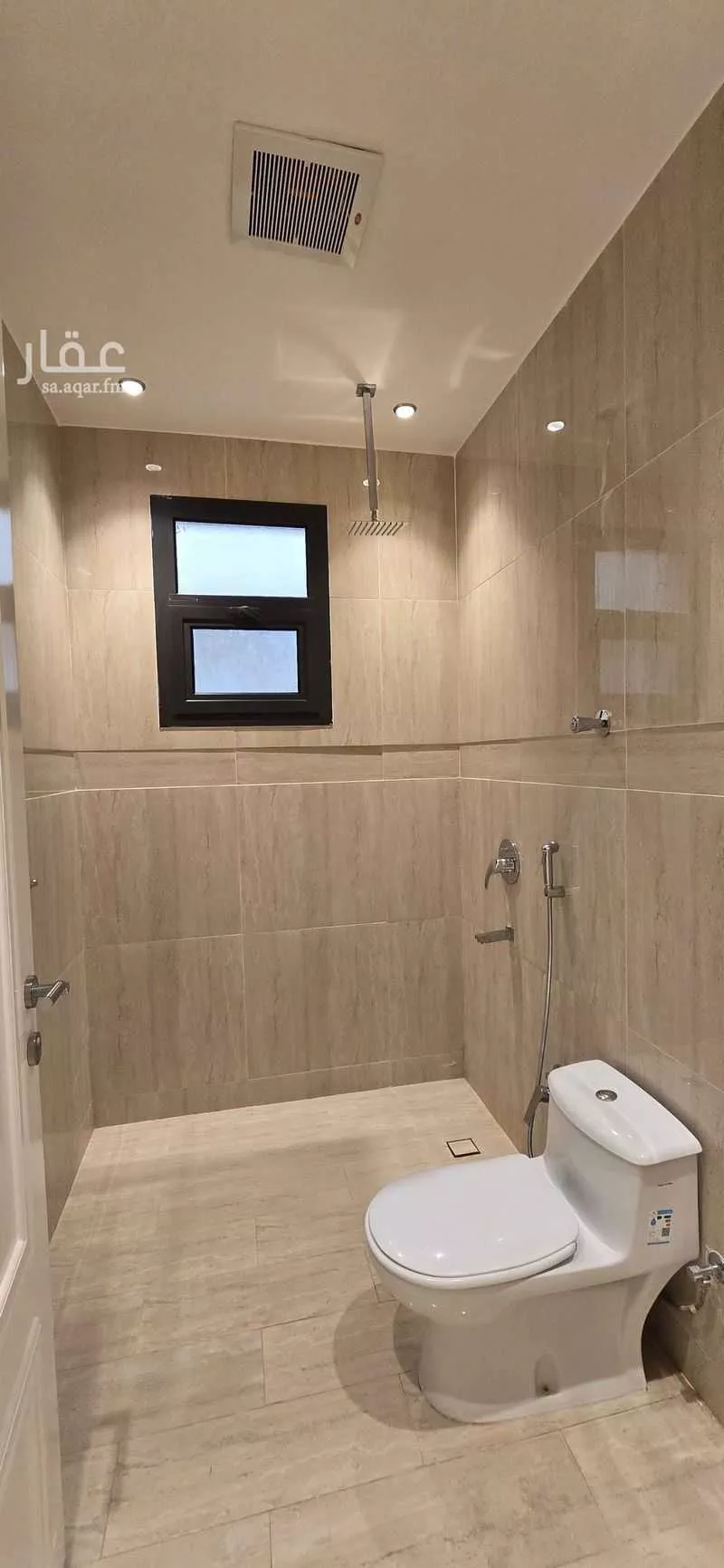 شقة 1 غرف في الملقا 5