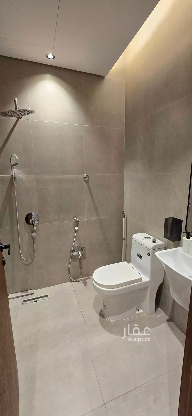 شقة 1 غرف في النرجس 4