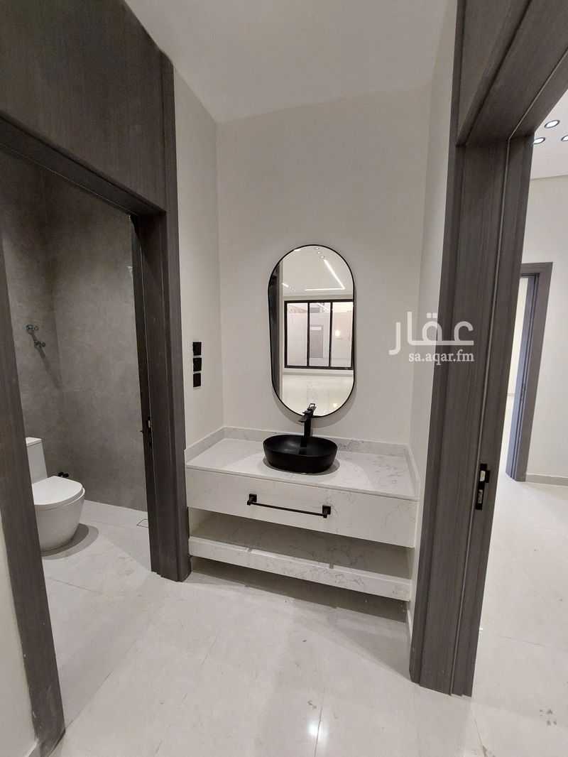 9 bedroom villa in Uhud, Eastern Province 17