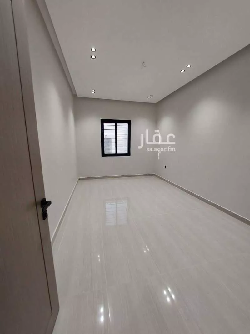 10 bedroom villa in Uhud, Eastern Province 18