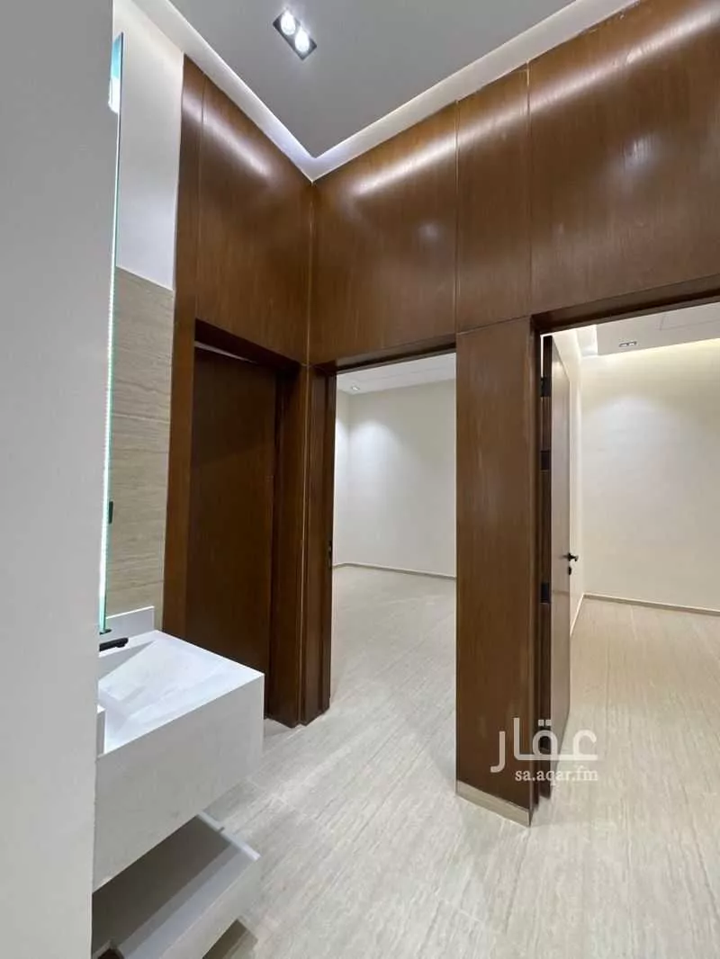 شقة 6 غرف في السعادة 5