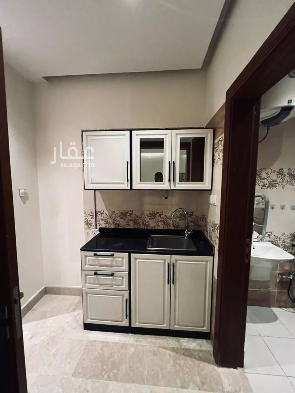 شقة 1 غرف في النرجس 4