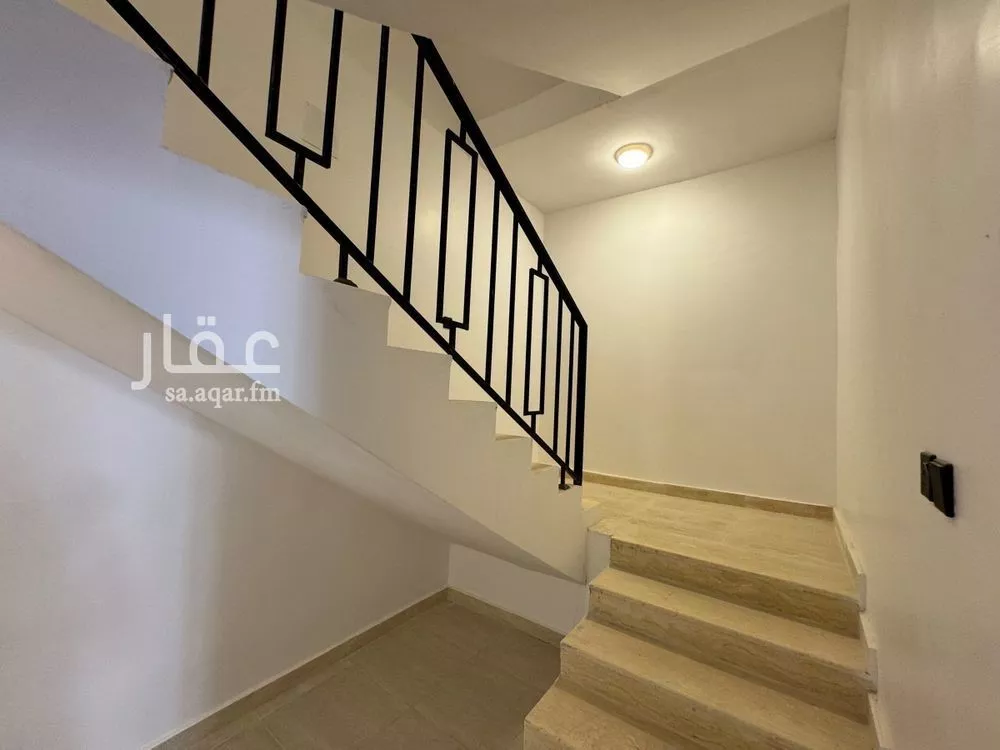 شقة 4 غرف في الرمال 3