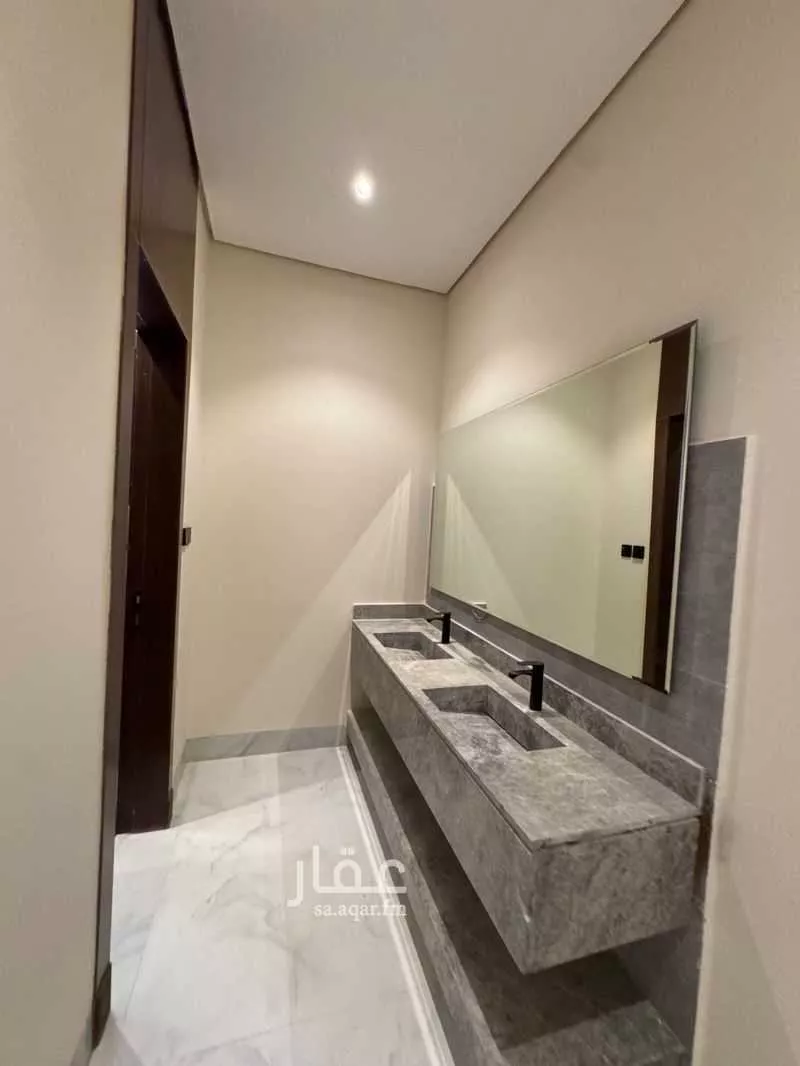 5 bedroom floor in Al Janadriyah 5