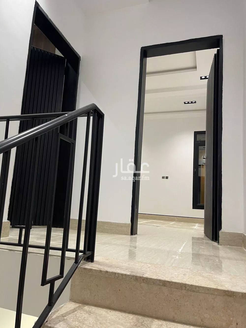 شقة 3 غرف في الرمال 4