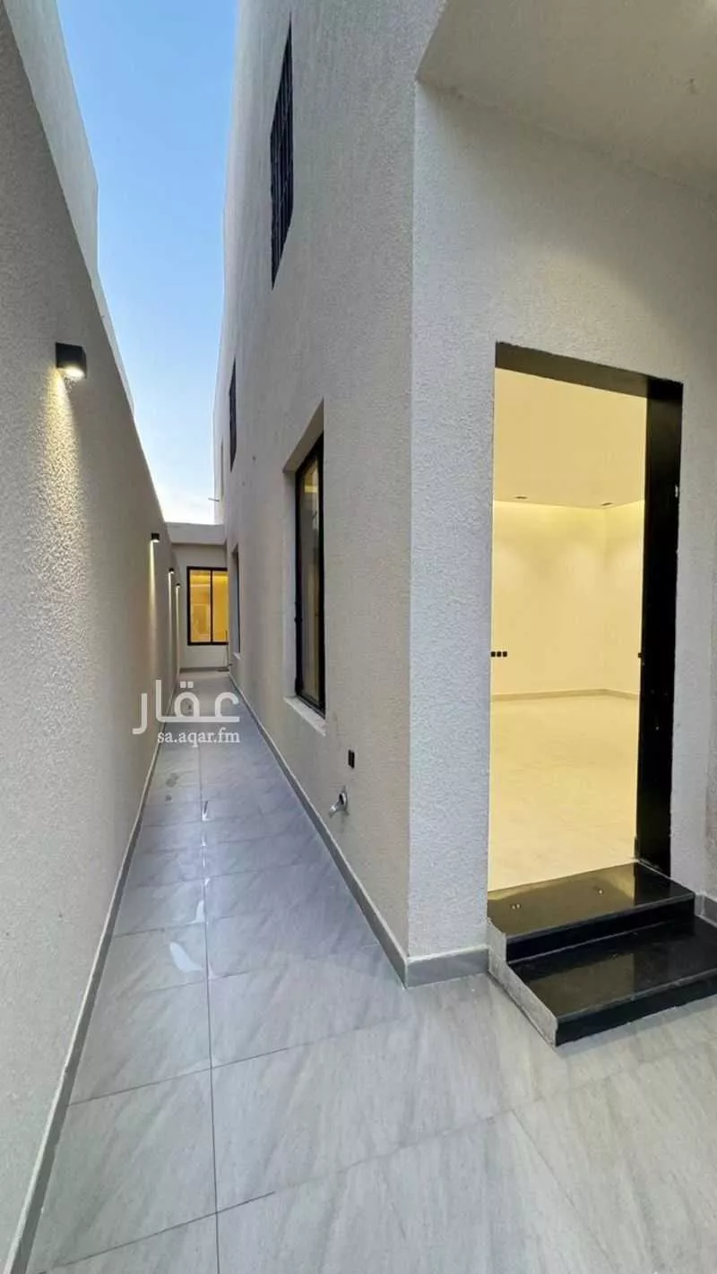 فيلا 5 غرف في الرمال 2