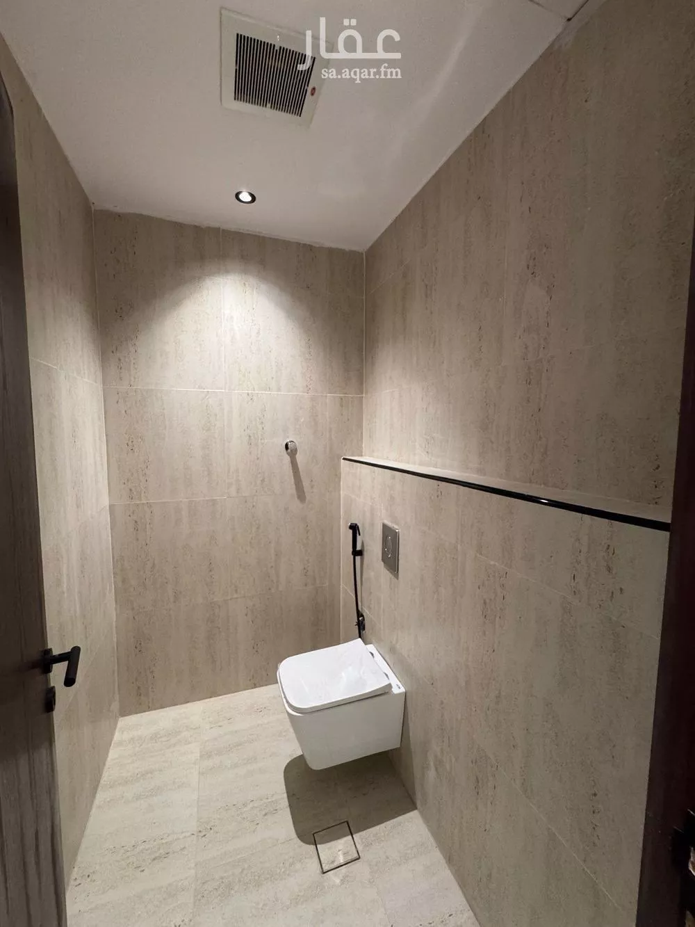 شقة 4 غرف في الرمال 4