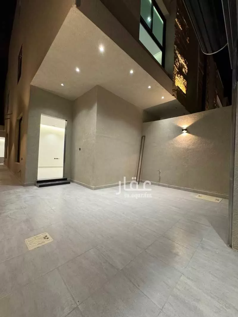 فيلا 6 غرف في الرمال 1