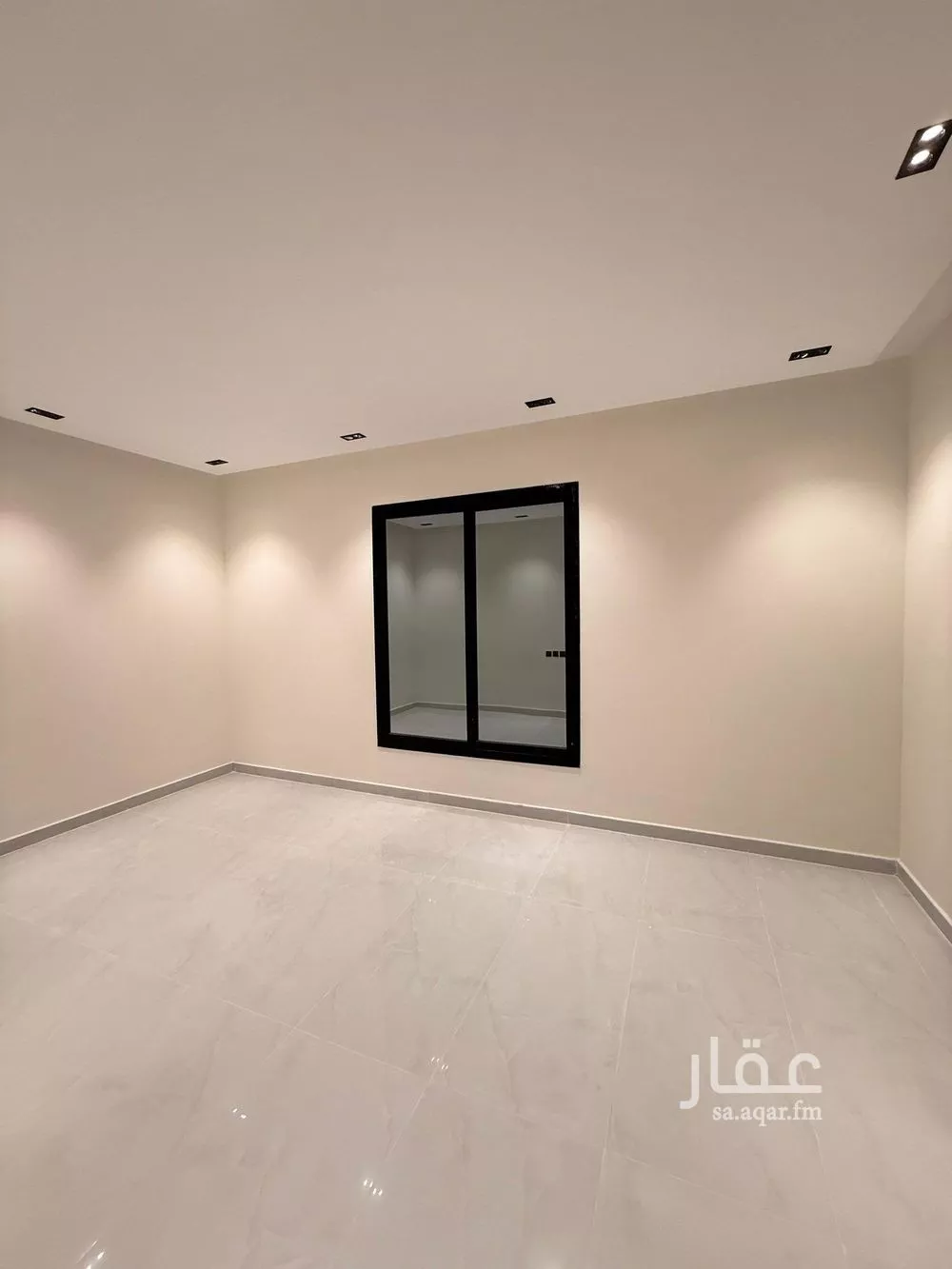 شقة 3 غرف في الرمال 2