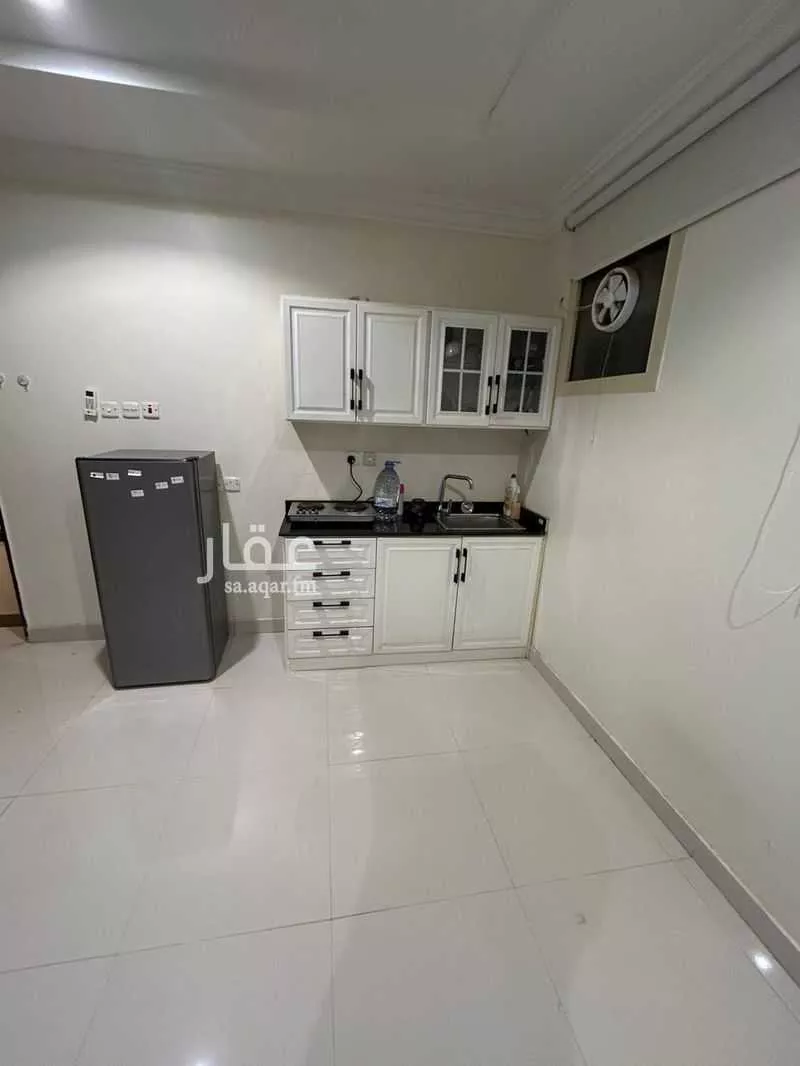 1 bedroom apartment in Dhahrat Laban 4