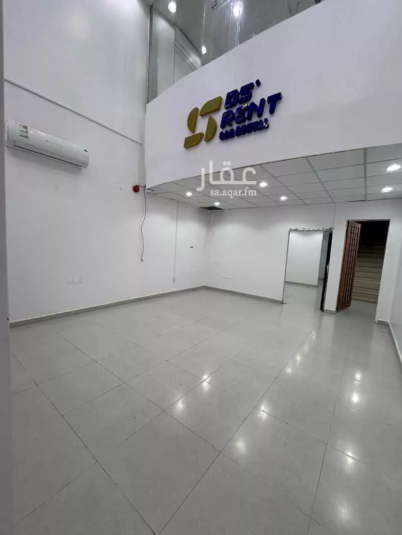 shop in Dhahrat Laban, Riyadh 11