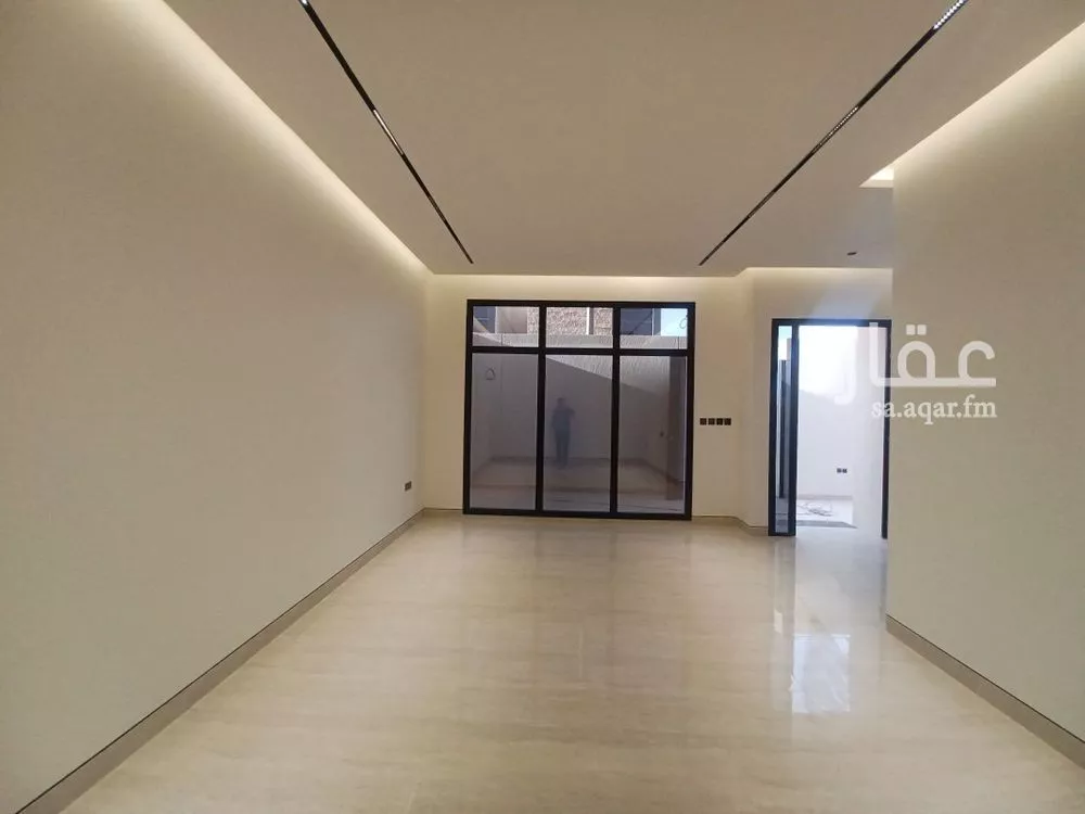 فيلا 5 غرف في النرجس 3