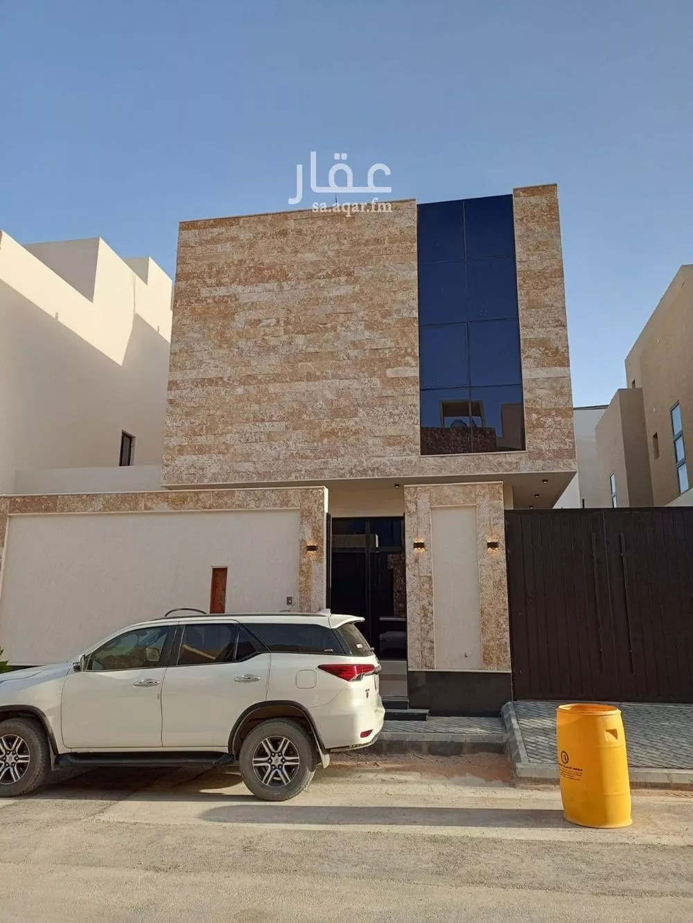 فيلا 5 غرف في النرجس 1