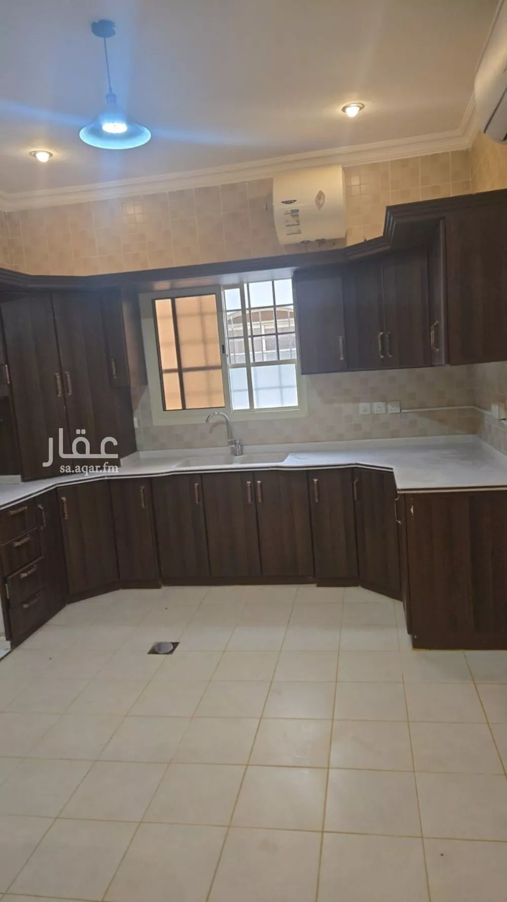 دور 6 غرف في المروج 3