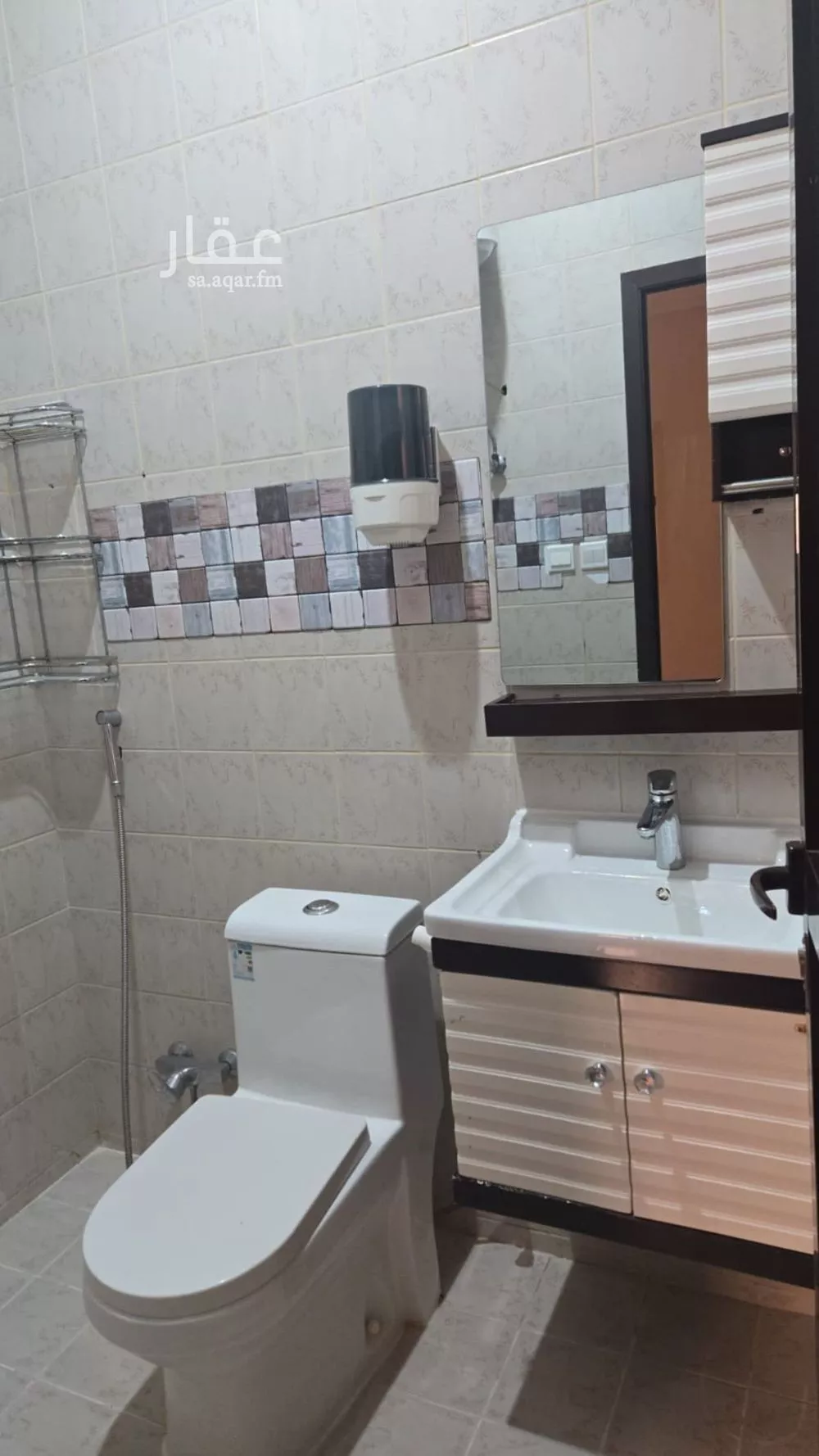 دور 6 غرف في المروج 4