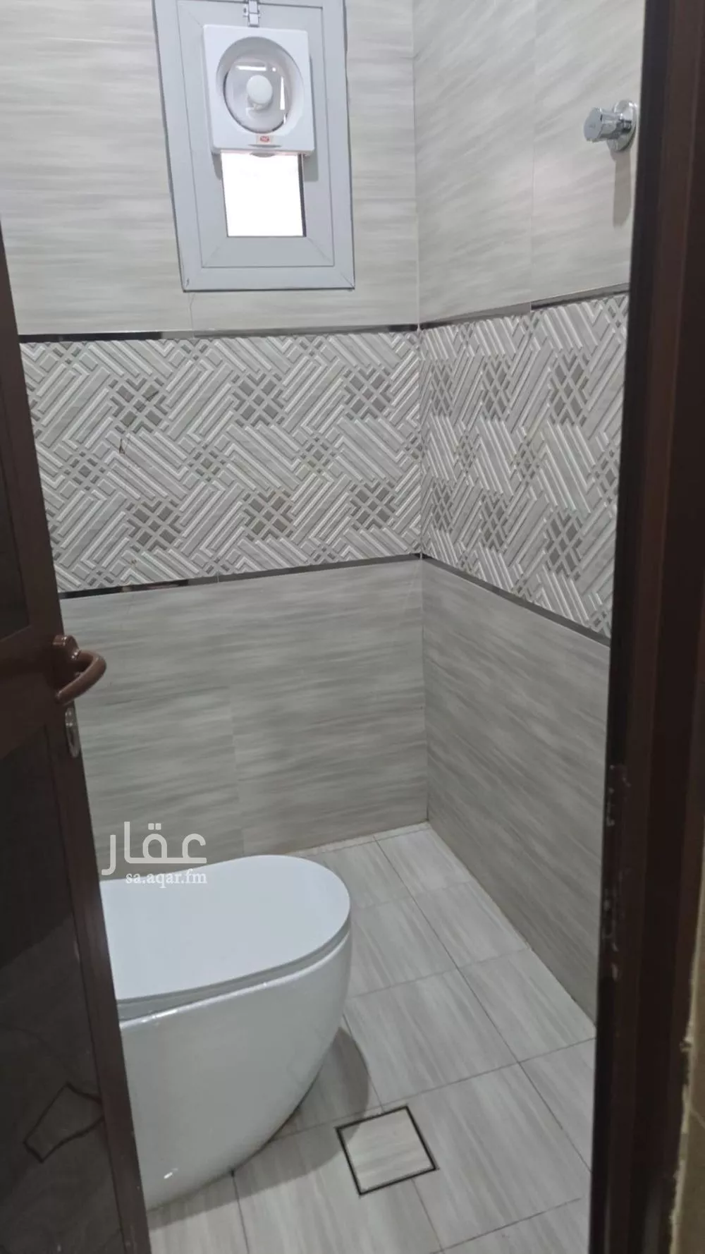 دور 6 غرف في المروج 2