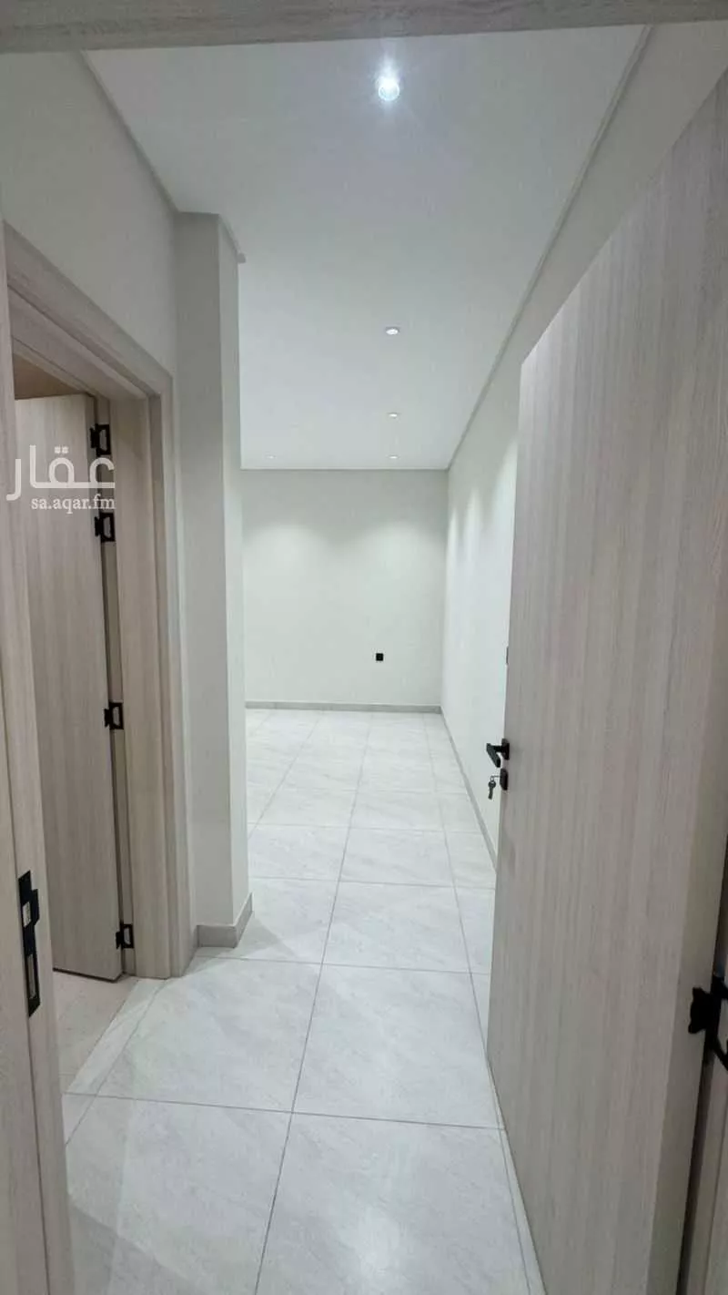 4 bedroom apartment in Al Nuzhah, Jeddah 9