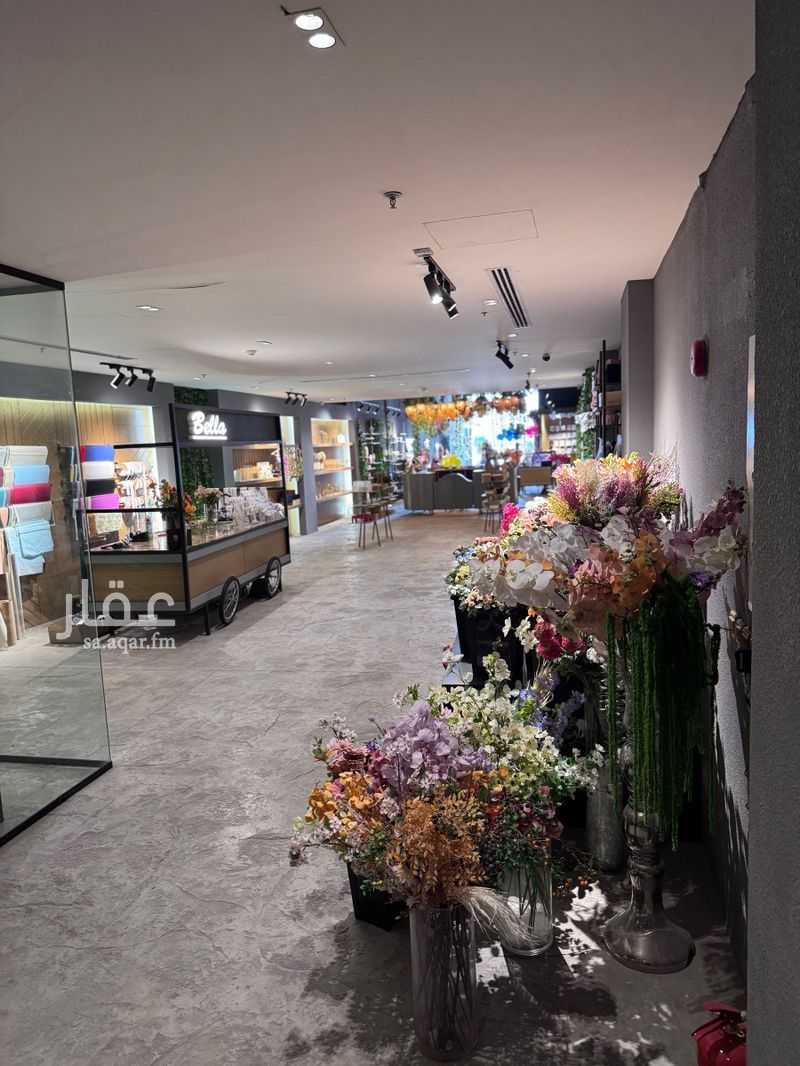 shop in Al Qairawan, Riyadh 4