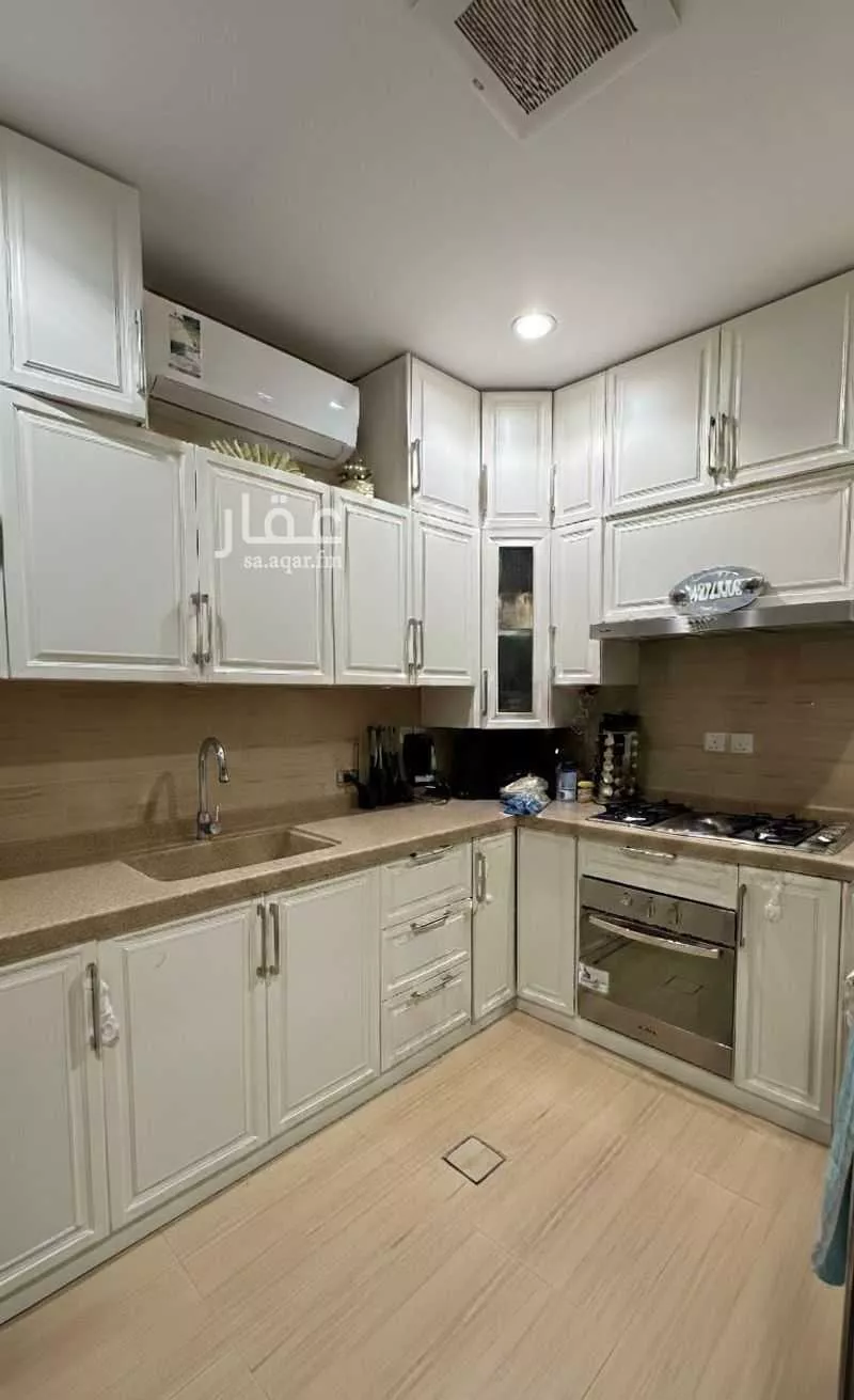 4 bedroom apartment in Irqah, Riyadh 10