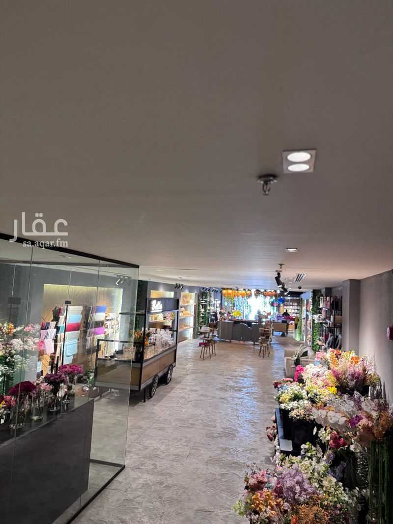 shop in Al Qairawan, Riyadh 8