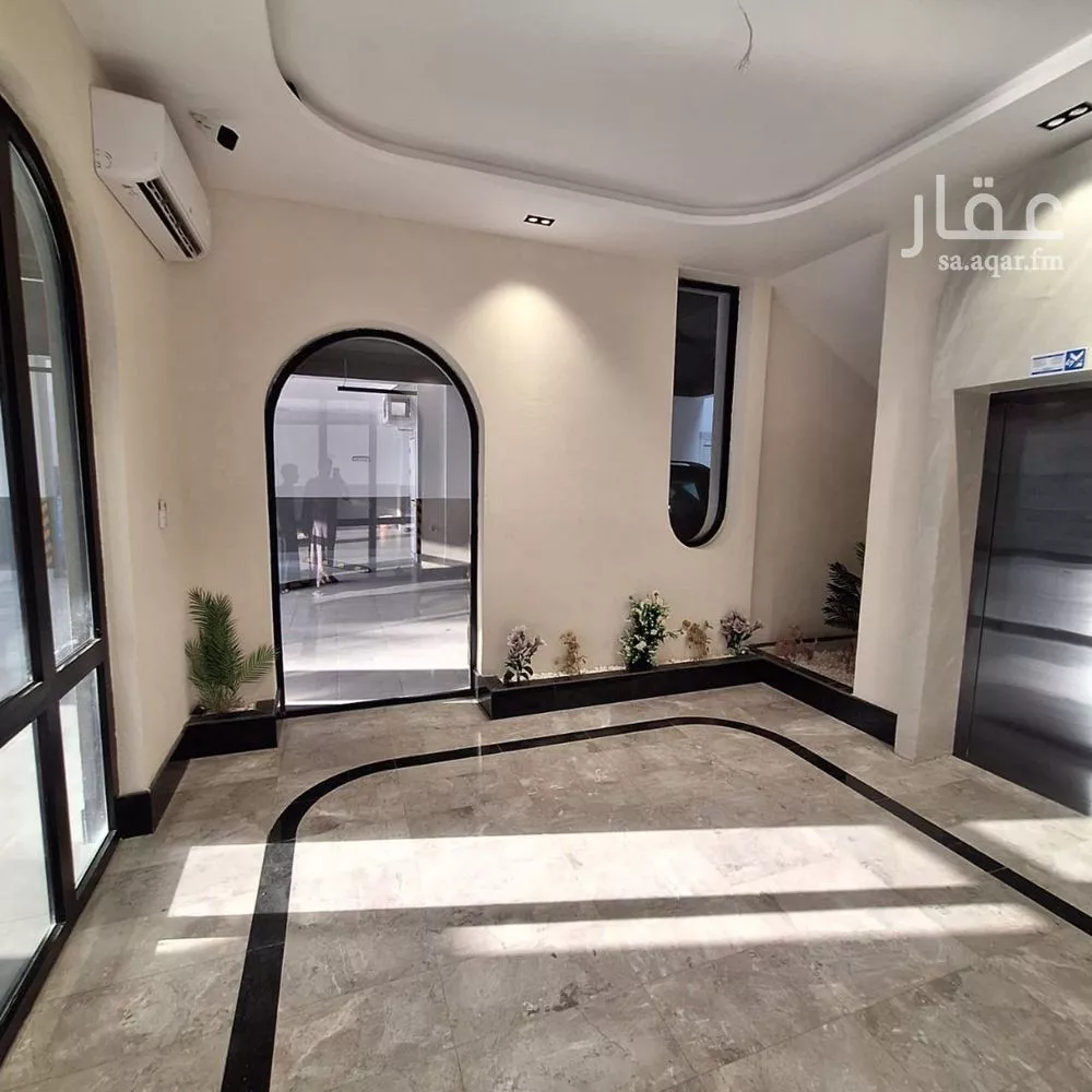 شقة 5 غرف في الصفا 1