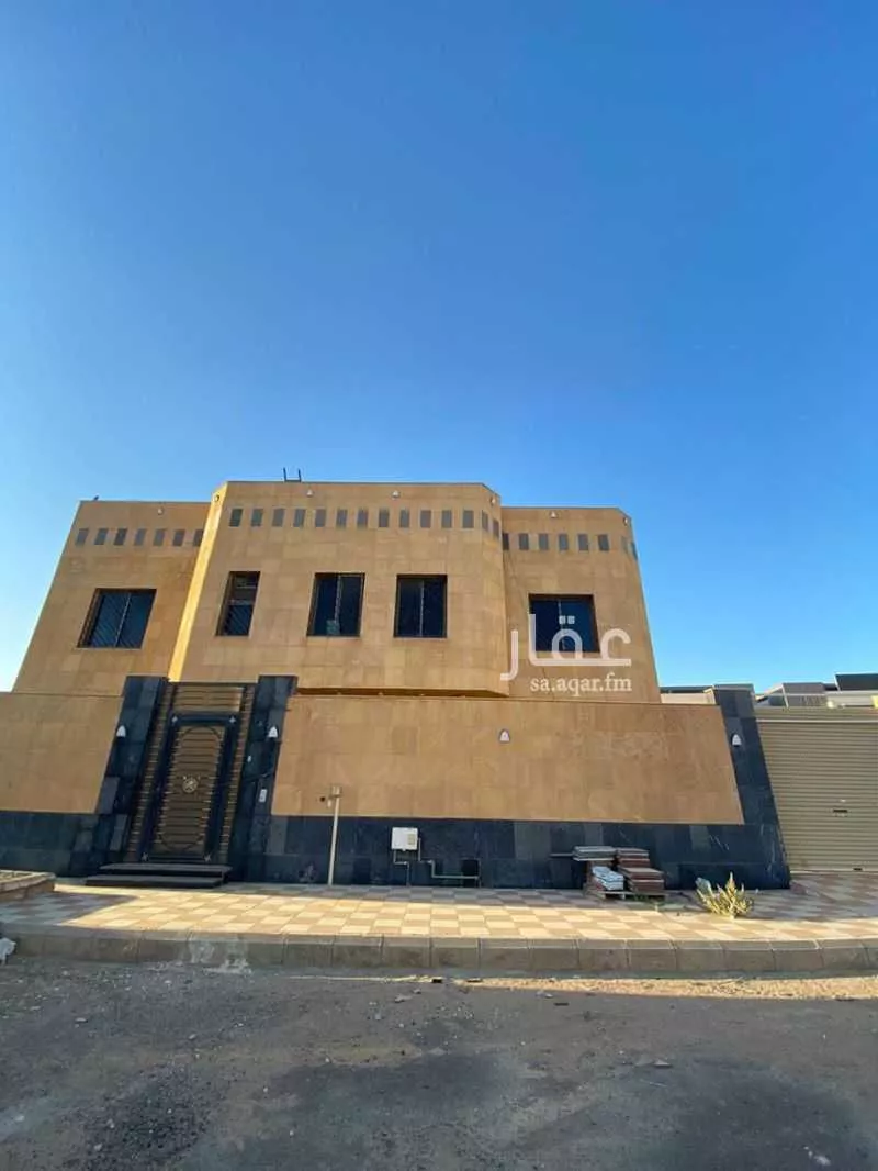 فيلا 11 غرف في حثم 2