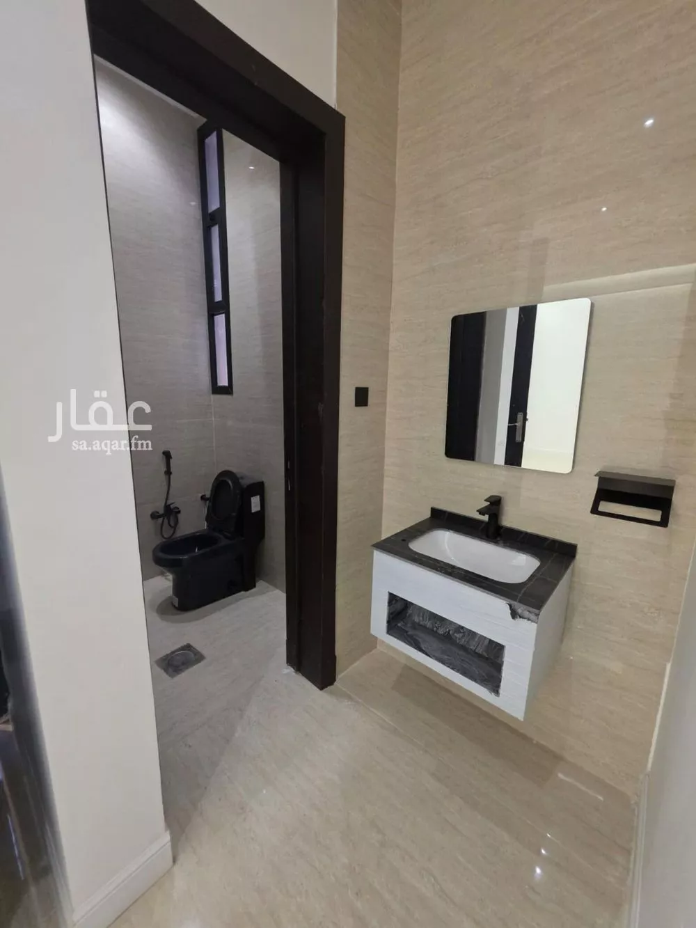 فيلا 9 غرف في طويق 5