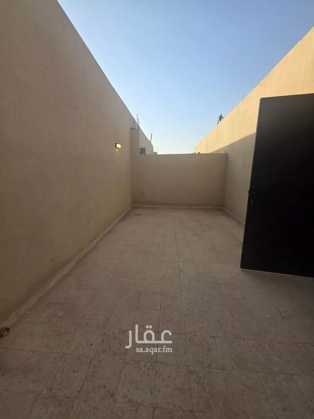 فيلا 8 غرف في عكاظ 5