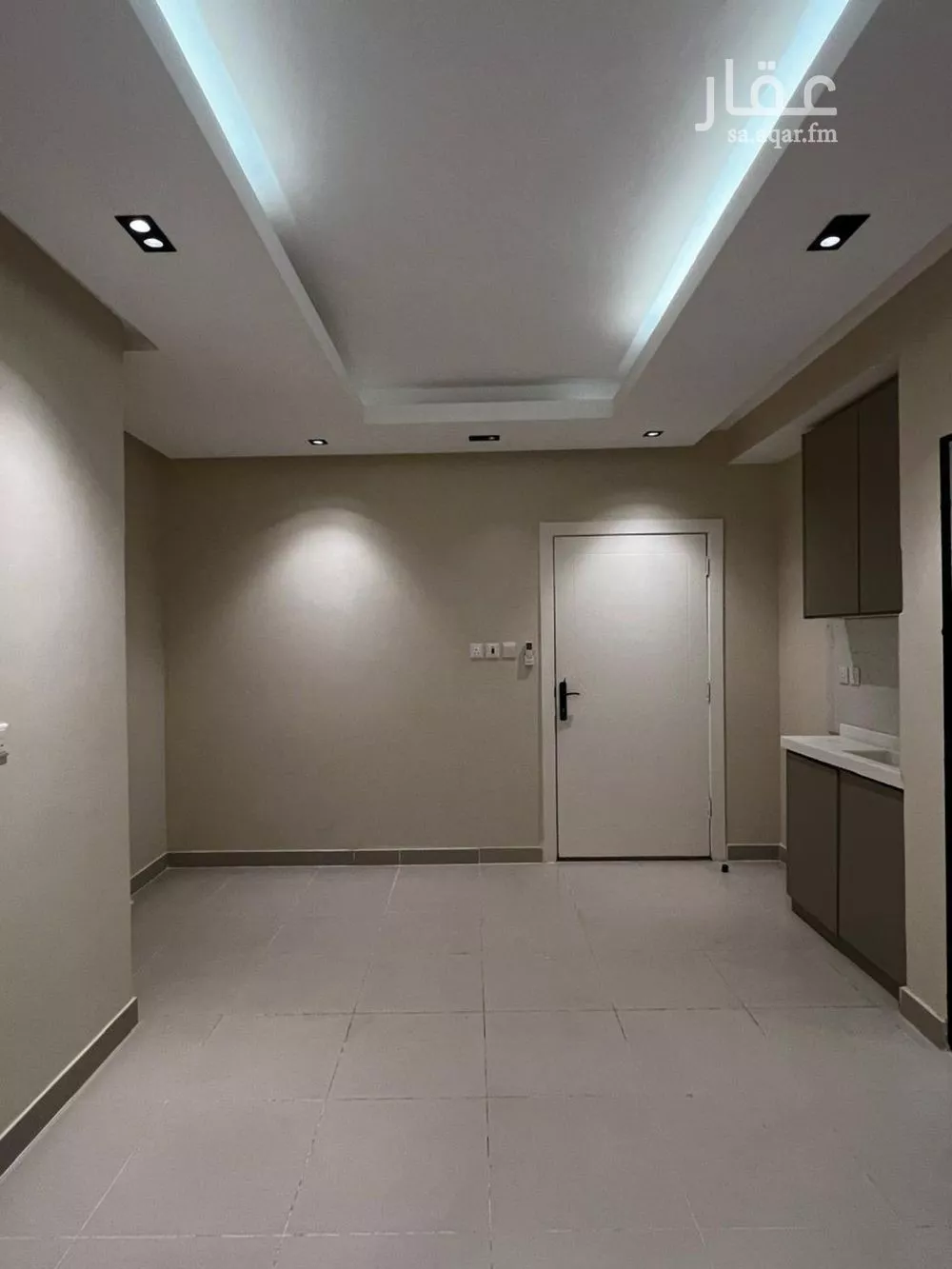 شقة 1 غرف في الملقا 3