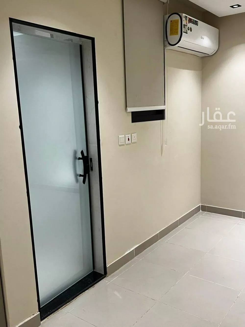 شقة 1 غرف في الملقا 4