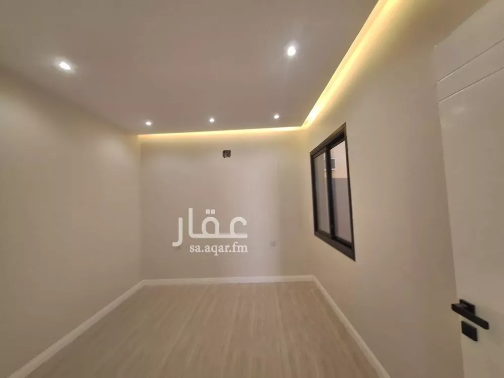 4 bedroom villa in Shubra, Riyadh 5