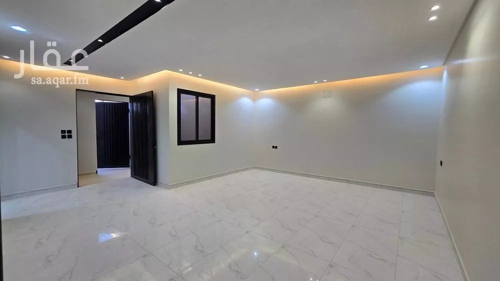 3 bedroom apartment in Okaz, Riyadh 12