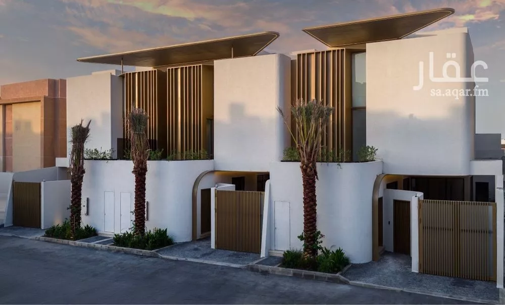 فيلا 4 غرف في العارض 5