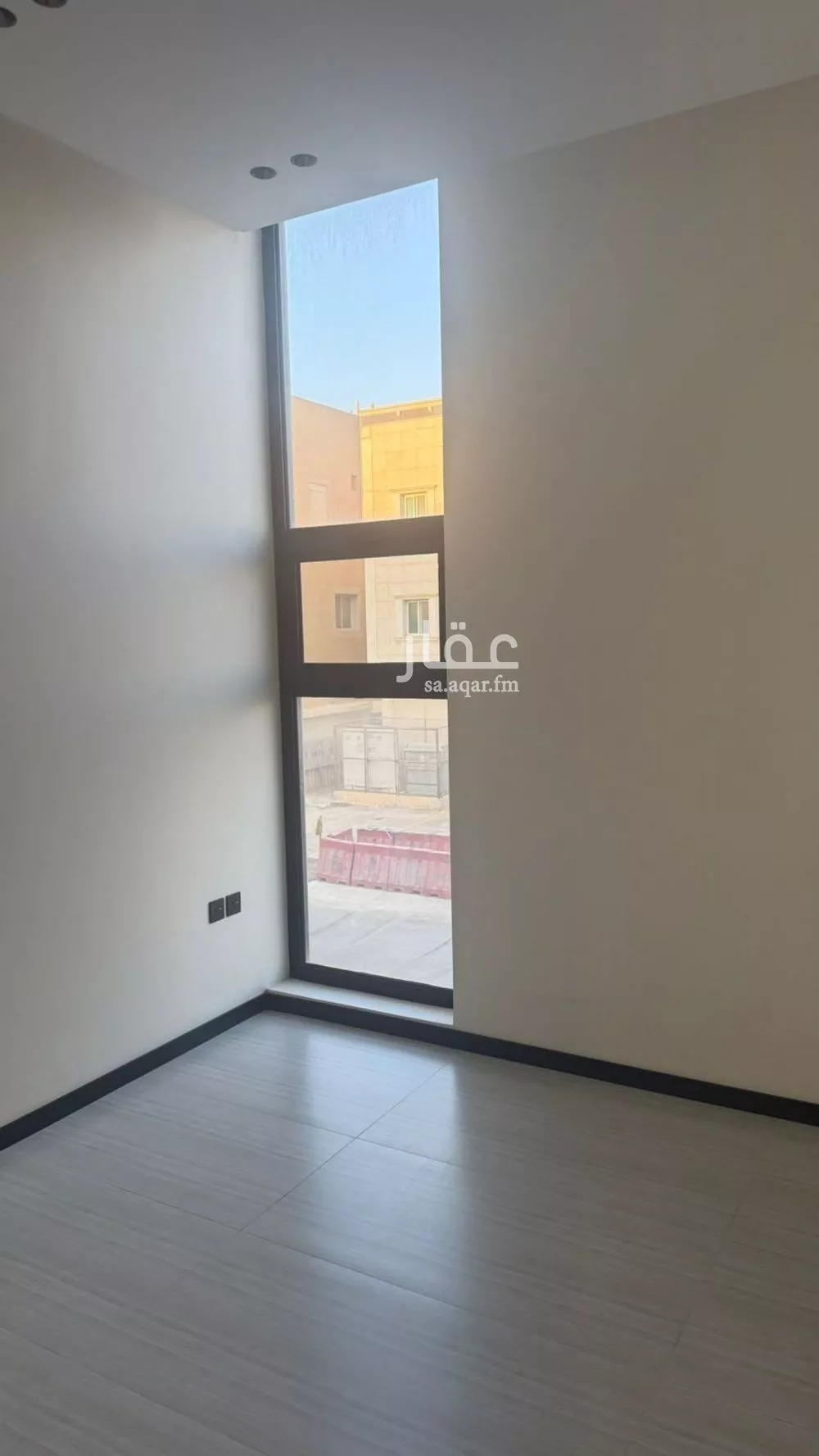 شقة 3 غرف في الملقا 4