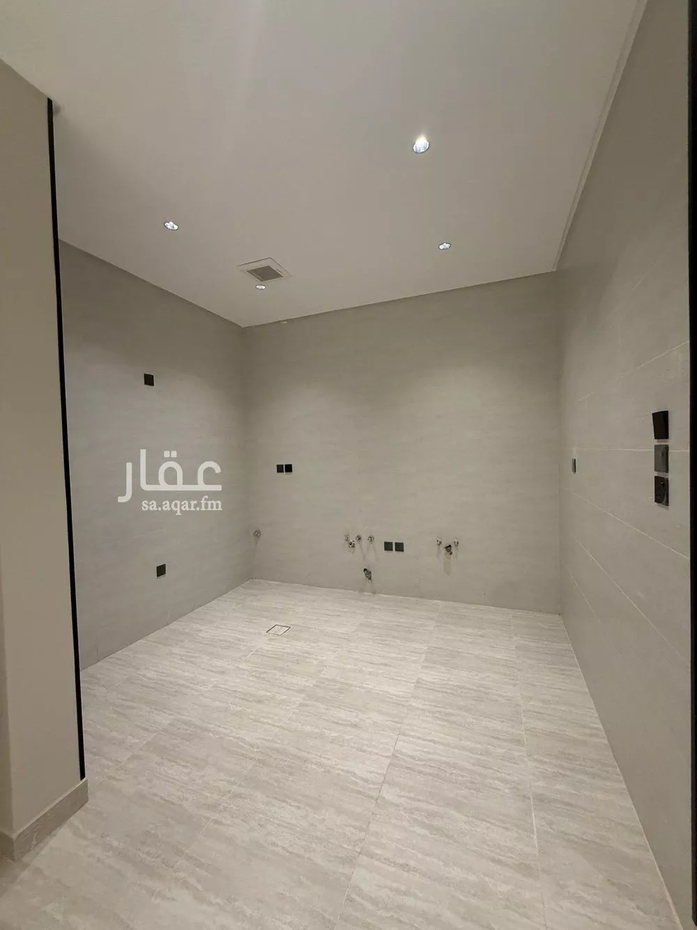 شقة 2 غرف في النزهة 4