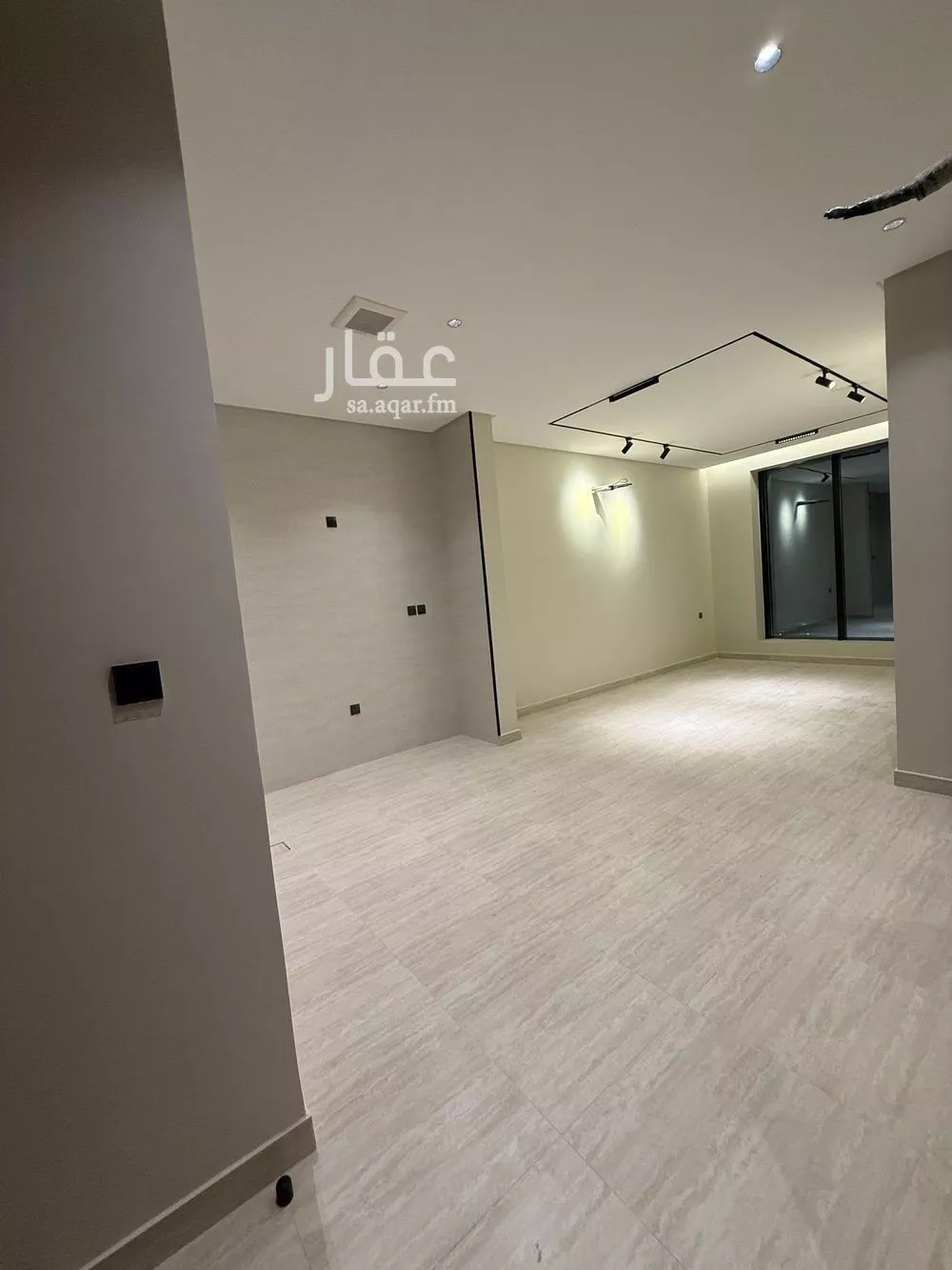 شقة 3 غرف في النزهة 4