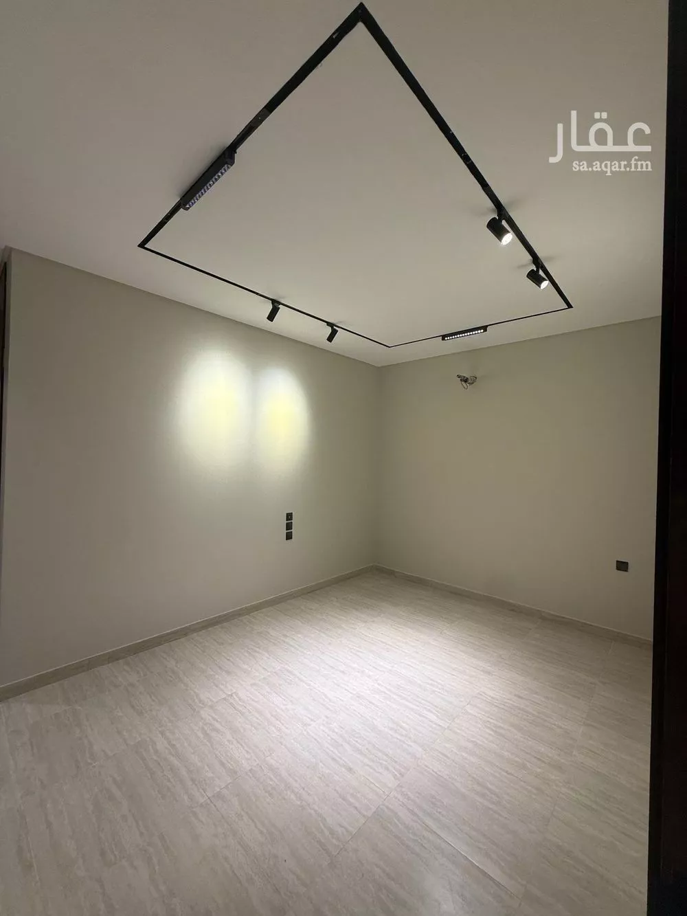 شقة 2 غرف في النزهة 5