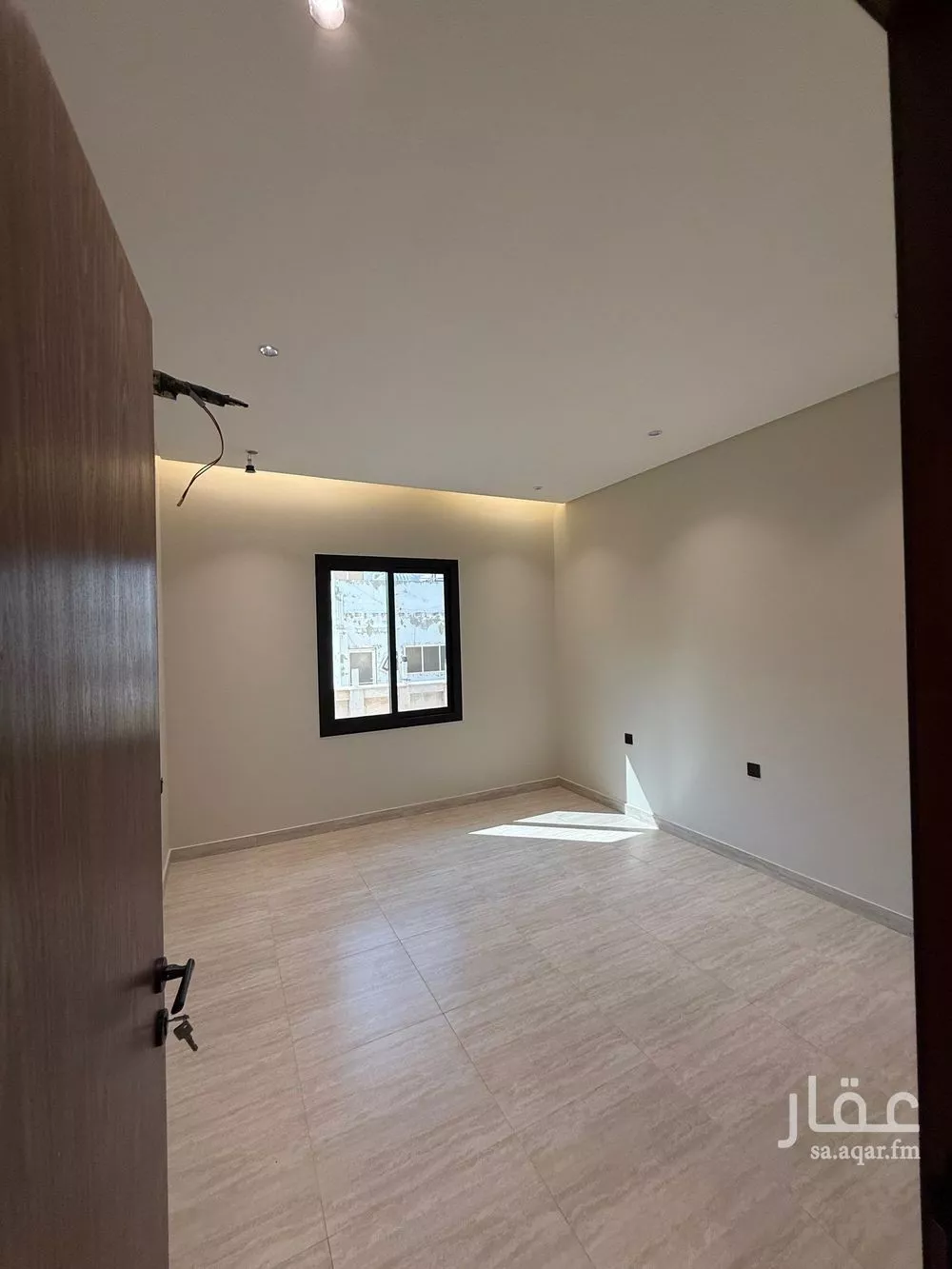 شقة 3 غرف في النزهة 4