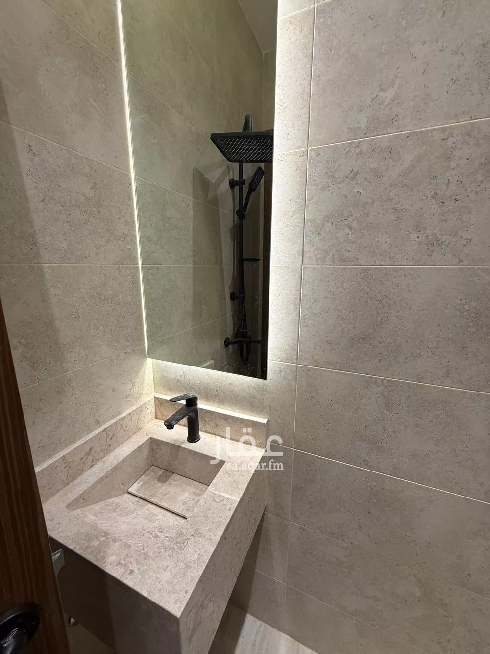 شقة 3 غرف في النزهة 5