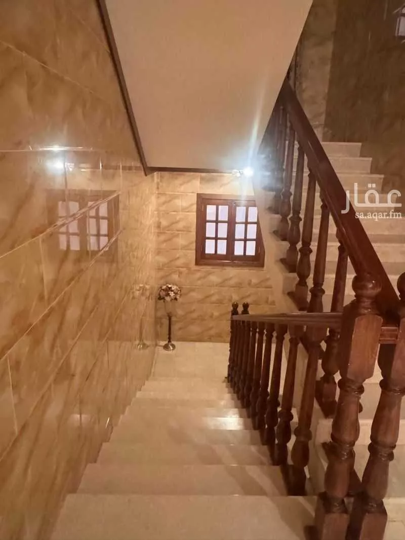 فيلا 13 غرف في الروابي 3